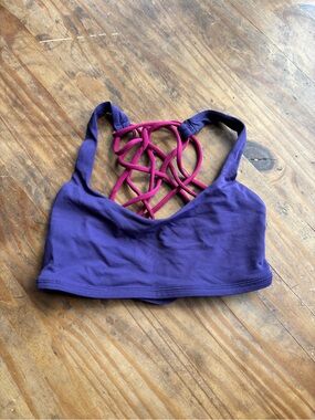 Lululemon bra